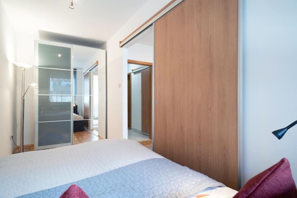 Ap. With Free Parking Near Budapestcongress Centre Budapeste Exterior foto